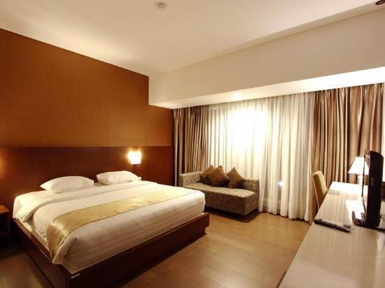 Grand Hatika Hotel Tanjung Pandan Luaran gambar