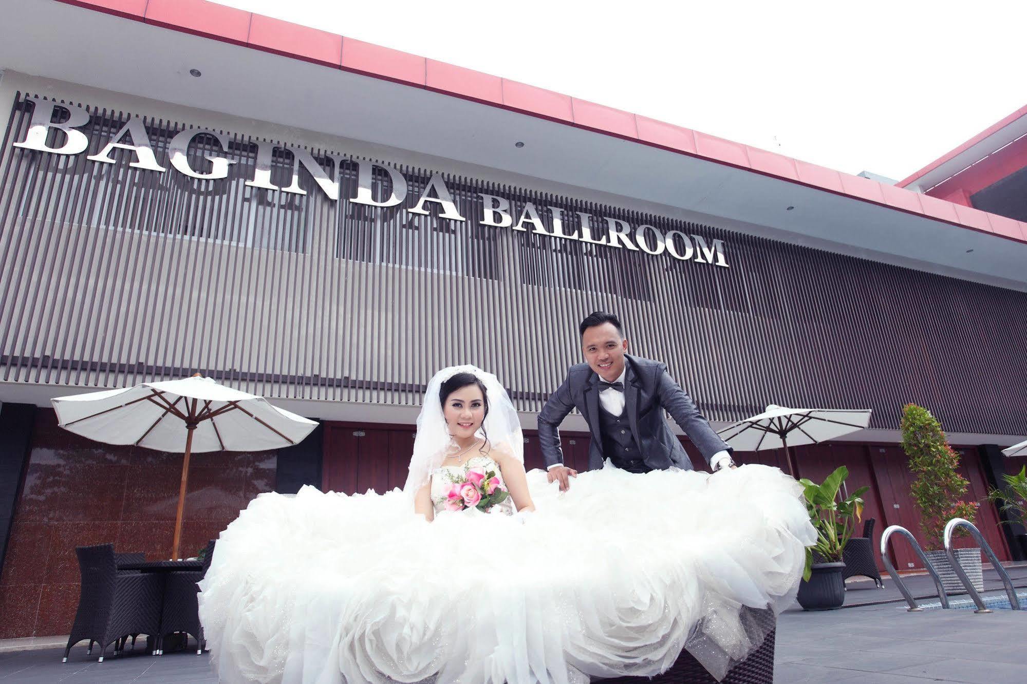 Grand Hatika Hotel Tanjung Pandan Luaran gambar